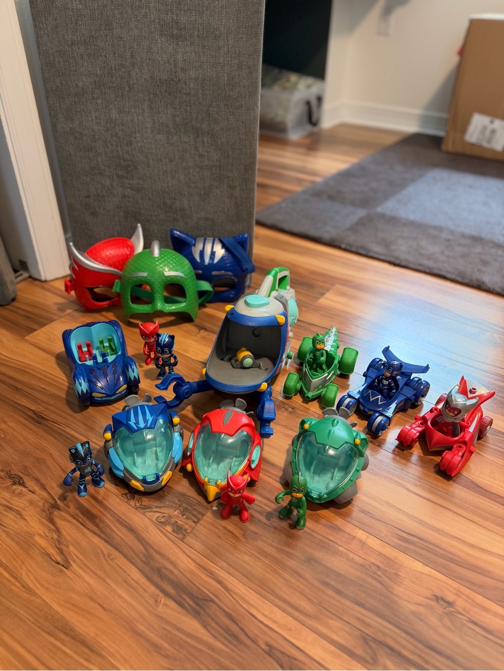 PJ Masks Lot! Kids Toy Vehicle and Figure Set - Race cars, underwater adventure - Picture 2 of 7